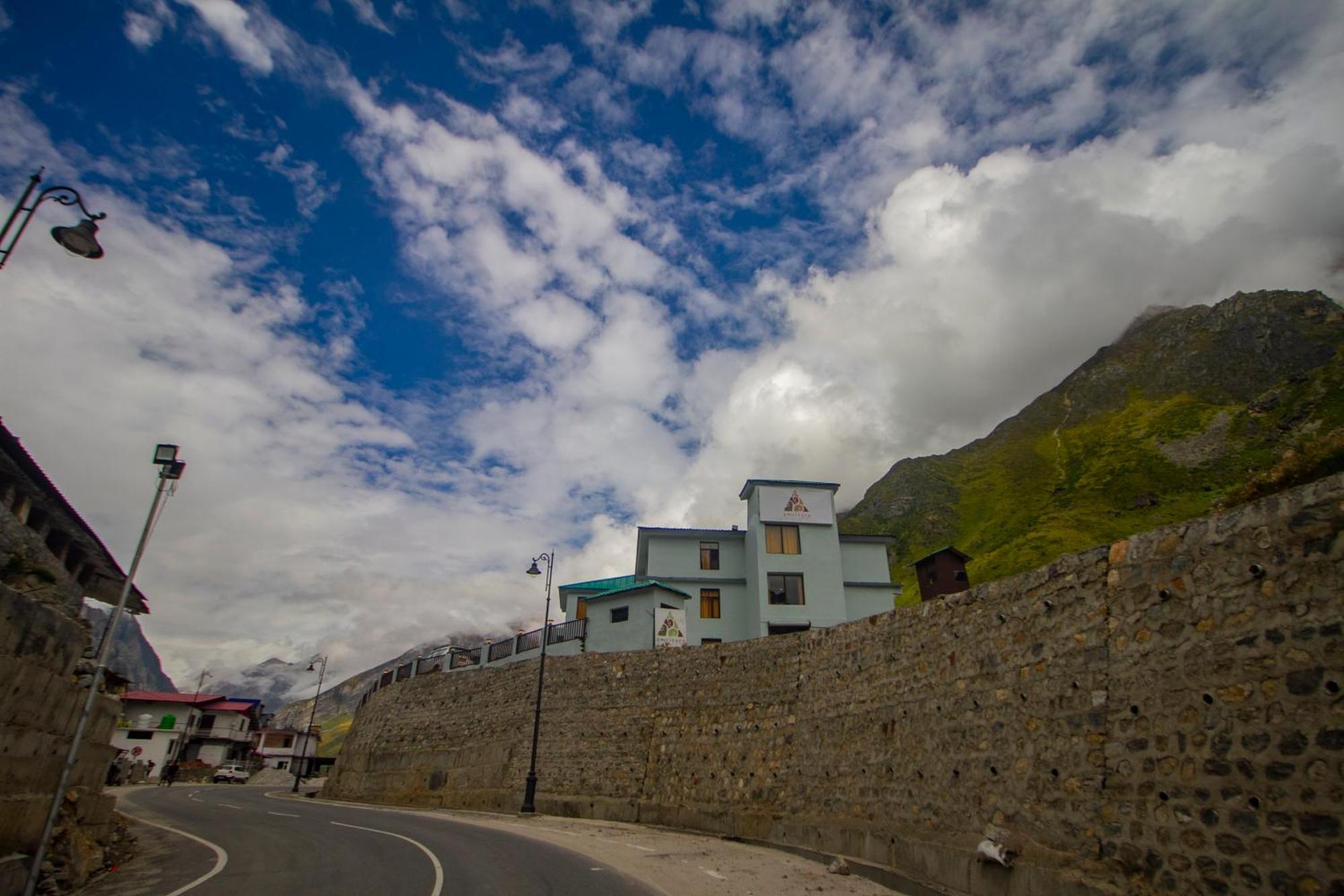 Hotel Amritara The Avadh Badrinath Exteriér fotografie